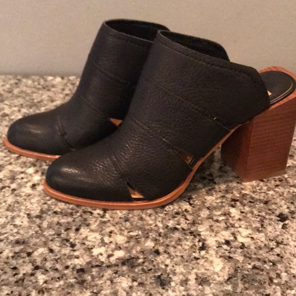 Dolce Vita Shoes - Dolce vita heeled black mule 6.5